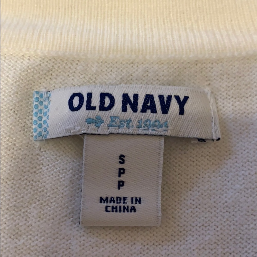 Button down sweater - Picture 3 of 3